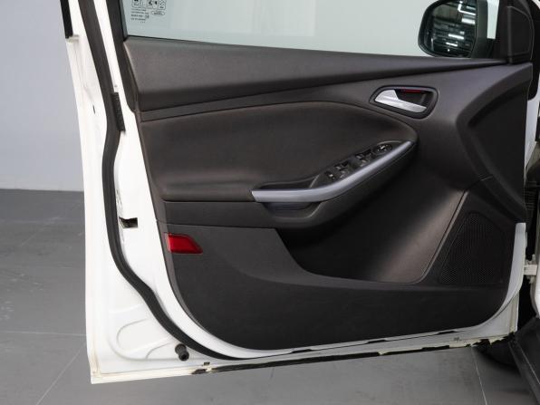 Ford Focus III с пробегом 2011 года, цена 709 000 рублей, 258070 км, хэтчбек, Автокод Объявления