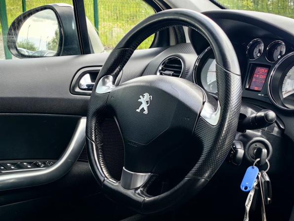Peugeot 408 I с пробегом 2016 года, цена 569 000 рублей, 230000 км, седан, Автокод Объявления