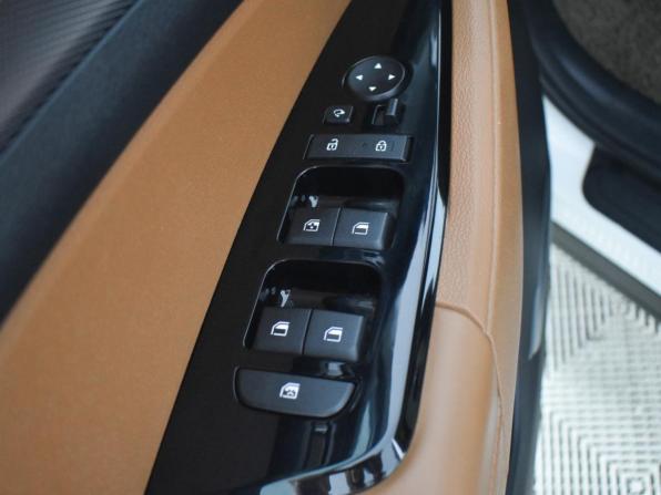 Kia Sportage V с пробегом 2021 года, цена 3 060 000 рублей, 80000 км, внедорожник, Автокод Объявления