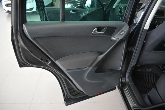 Volkswagen Tiguan I с пробегом 2011 года, цена 1 249 000 рублей, 213000 км, внедорожник, Автокод Объявления