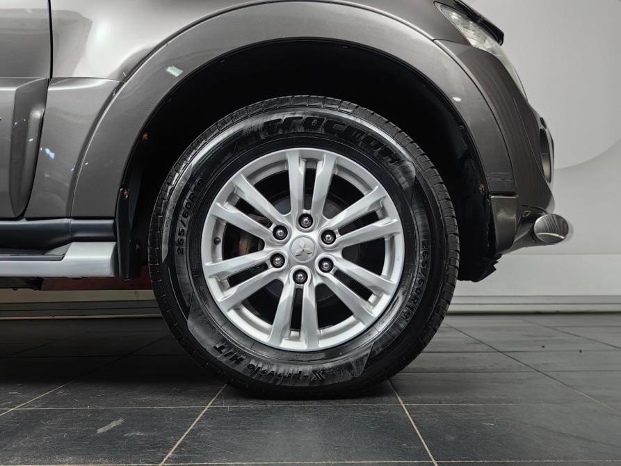Mitsubishi Pajero IV Рестайлинг 1 Москва  - изображение 24