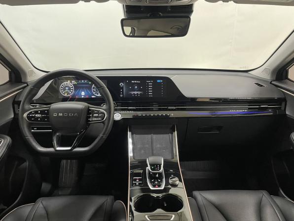 Omoda C5 I с пробегом 2023 года, цена 2 030 000 рублей, 46871 км, внедорожник, Автокод Объявления