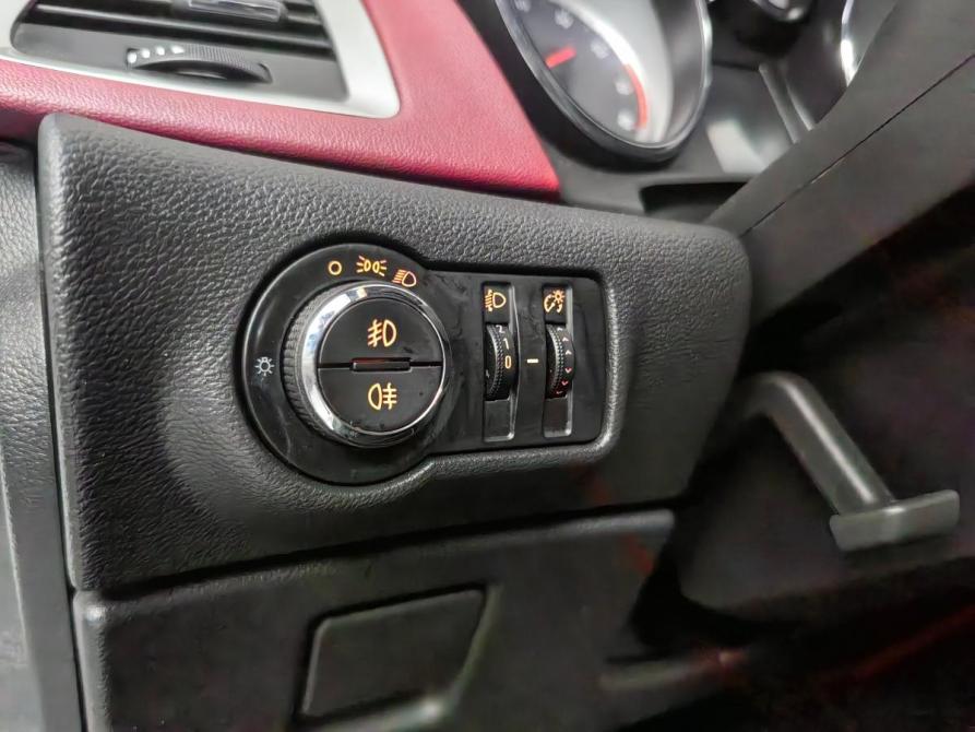 Opel Astra J Рестайлинг Москва  - изображение 21