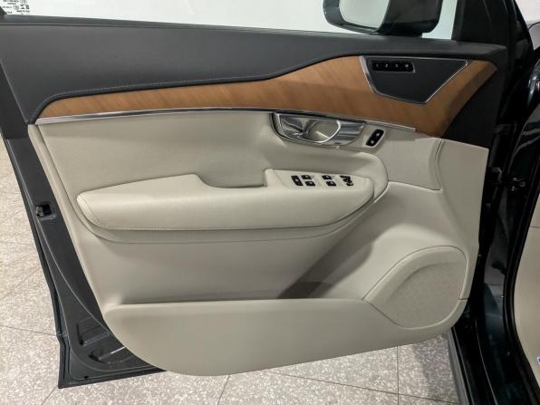 Volvo XC90 II Рестайлинг 1 с пробегом 2021 года, цена 5 599 000 рублей, 69878 км, внедорожник, Автокод Объявления