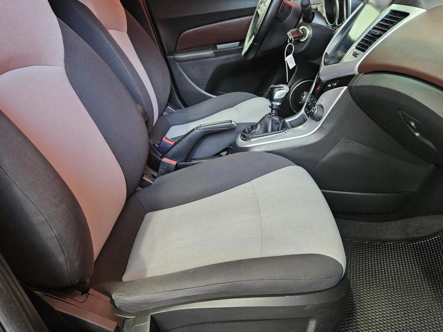 Chevrolet Cruze I Вологда  - изображение 13
