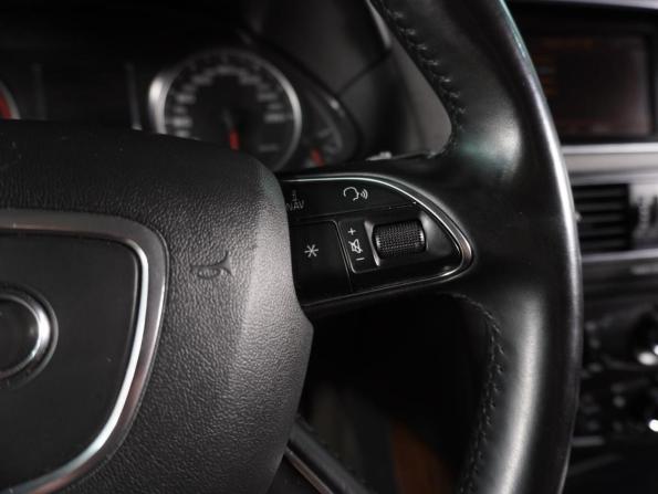 Audi Q5 I (8R) с пробегом 2010 года, цена 1 499 000 рублей, 236361 км, внедорожник, Автокод Объявления