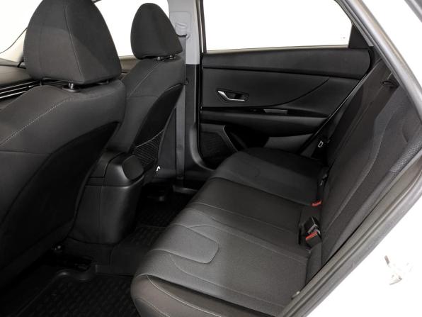 Hyundai Elantra VII (CN7) с пробегом 2022 года, цена 1 990 000 рублей, 58162 км, седан, Автокод Объявления