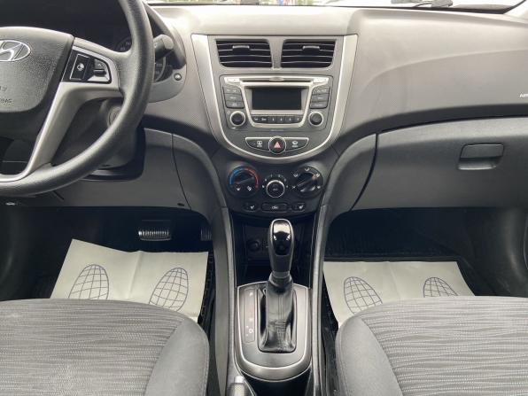 Hyundai Solaris I Рестайлинг с пробегом 2016 года, цена 1 278 000 рублей, 60645 км, седан, Автокод Объявления