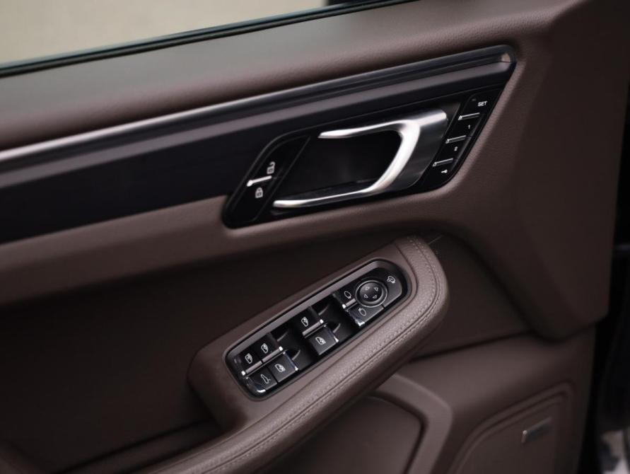 Porsche Macan I Рестайлинг Санкт-Петербург  - изображение 25