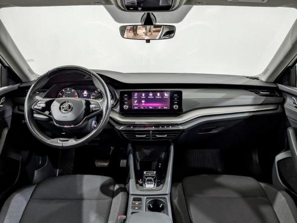 Skoda Octavia IV (A8) с пробегом 2021 года, цена 2 035 000 рублей, 80408 км, лифтбек, Автокод Объявления