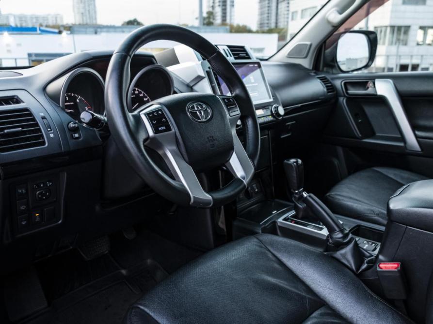 Toyota Land Cruiser Prado 150 Series Рестайлинг 1 Москва  - изображение 9