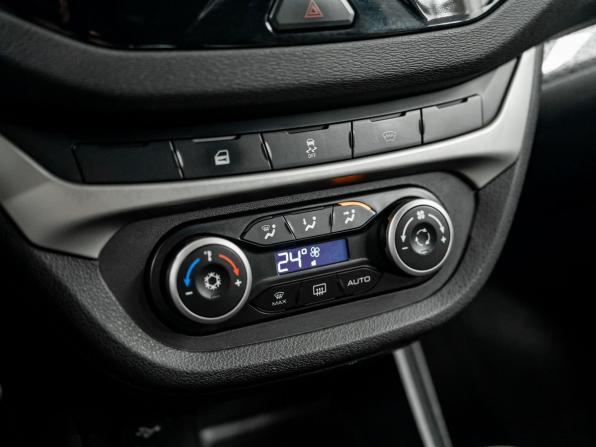 Lada (ВАЗ) Vesta I с пробегом 2018 года, цена 980 000 рублей, 98745 км, универсал, Автокод Объявления