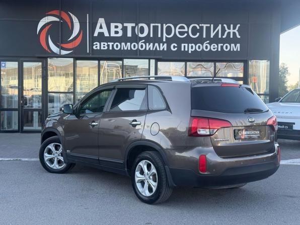 Kia Sorento II Рестайлинг с пробегом 2015 года, цена 2 290 000 рублей, 150828 км, внедорожник, Автокод Объявления