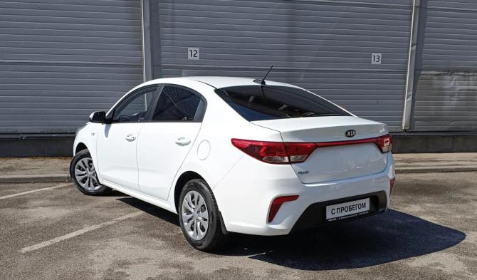 Kia Rio IV с пробегом 2018 года, цена 1 189 000 рублей, 89620 км, седан, Автокод Объявления