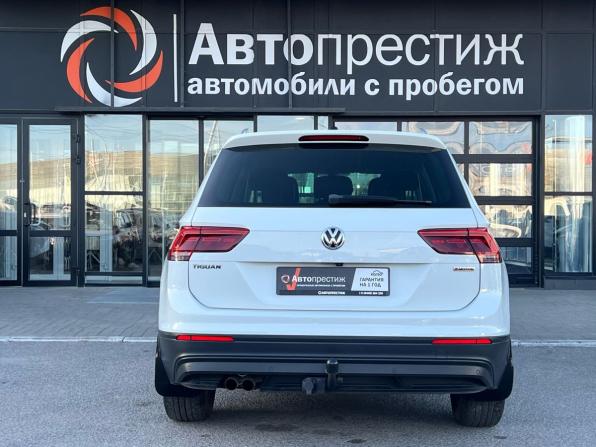 Volkswagen Tiguan II с пробегом 2018 года, цена 2 148 000 рублей, 177415 км, внедорожник, Автокод Объявления