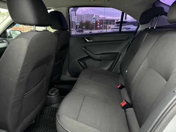 Skoda Rapid I с пробегом 2013 года, цена 790 000 рублей, 238710 км, лифтбек, Автокод Объявления
