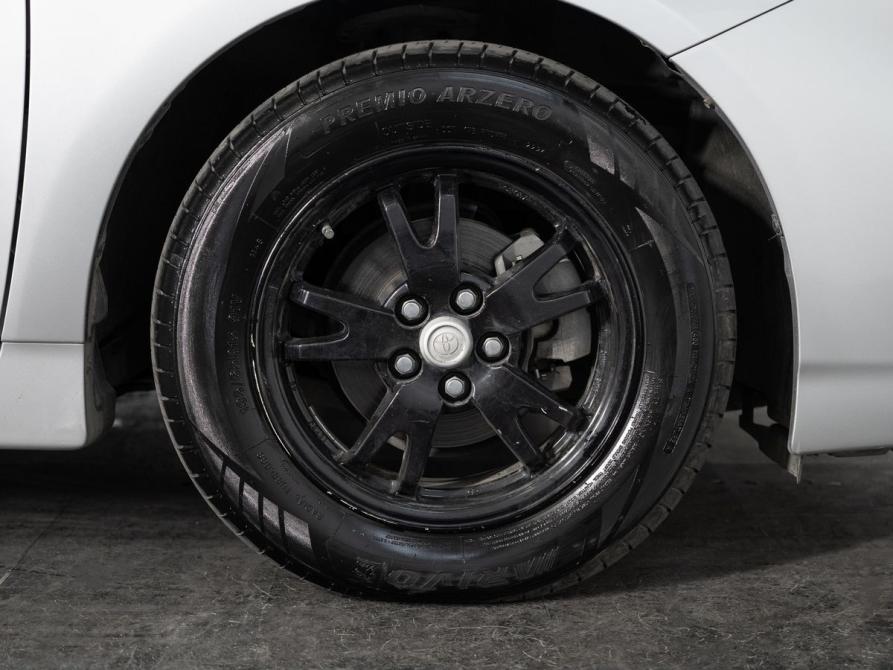 Toyota Prius III Рестайлинг (XW30) Иркутск  - изображение 17