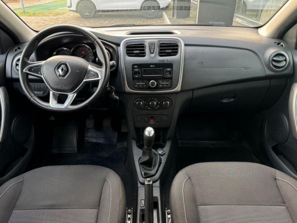 Renault Logan II Рестайлинг с пробегом 2019 года, цена 870 000 рублей, 203554 км, седан, Автокод Объявления