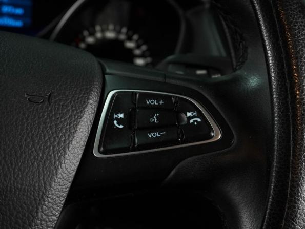 Ford Focus III Рестайлинг с пробегом 2018 года, цена 1 239 000 рублей, 106155 км, седан, Автокод Объявления