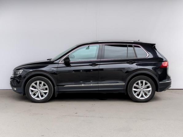 Volkswagen Tiguan II с пробегом 2018 года, цена 2 300 000 рублей, 102720 км, внедорожник, Автокод Объявления