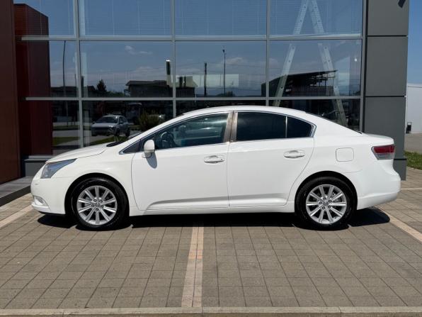 Toyota Avensis III Рестайлинг с пробегом 2011 года, цена 1 350 000 рублей, 189581 км, седан, Автокод Объявления