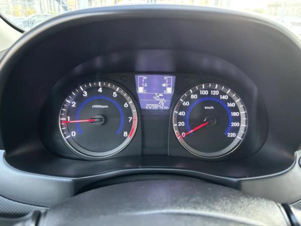 Hyundai Solaris I Рестайлинг с пробегом 2016 года, цена 875 500 рублей, 209716 км, седан, Автокод Объявления