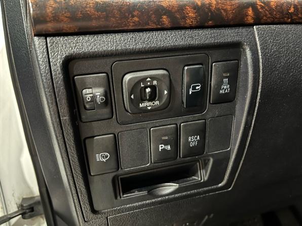 Toyota Land Cruiser 200 Series с пробегом 2011 года, цена 3 550 000 рублей, 297341 км, внедорожник, Автокод Объявления
