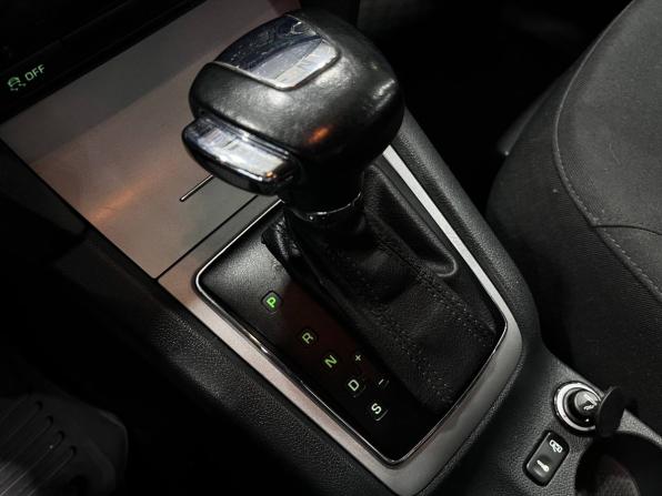 Skoda Octavia II (A5) Рестайлинг с пробегом 2012 года, цена 949 900 рублей, 178000 км, лифтбек, Автокод Объявления