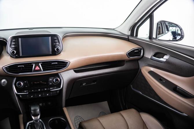 Hyundai Santa Fe IV с пробегом 2019 года, цена 2 859 000 рублей, 137160 км, внедорожник, Автокод Объявления