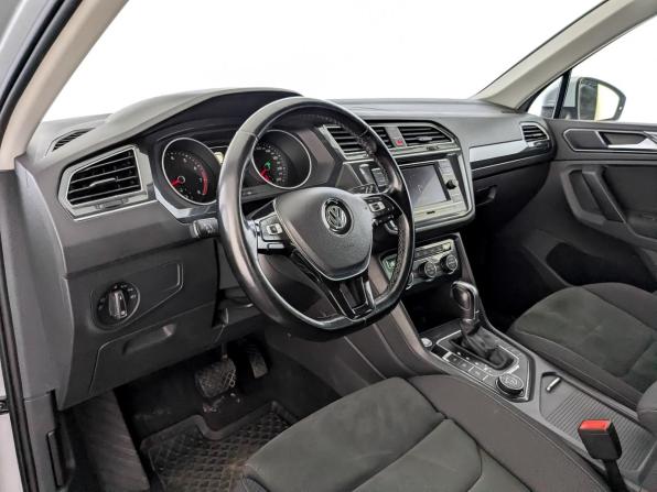 Volkswagen Tiguan II с пробегом 2017 года, цена 1 960 000 рублей, 125740 км, внедорожник, Автокод Объявления