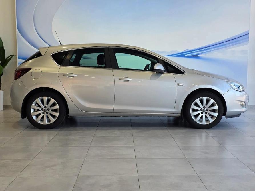 Opel Astra J Таганрог  - изображение 4