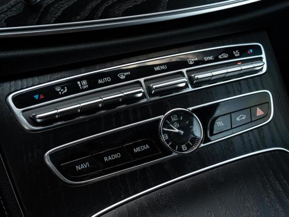 Mercedes-Benz E-Класс V (W213 S213 C238) с пробегом 2017 года, цена 2 730 000 рублей, 193898 км, седан, Автокод Объявления
