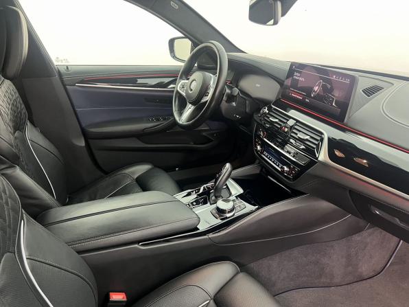 BMW 5 серии VII (G30/G31/G38) Рестайлинг с пробегом 2020 года, цена 5 790 000 рублей, 113969 км, седан, Автокод Объявления