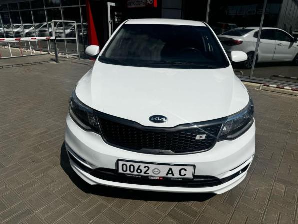 Kia Rio III Рестайлинг с пробегом 2016 года, цена 949 900 рублей, 100182 км, седан, Автокод Объявления