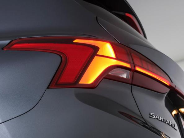 Hyundai Santa Fe IV Рестайлинг с пробегом 2021 года, цена 3 290 000 рублей, 131700 км, внедорожник, Автокод Объявления