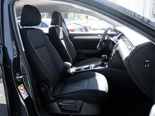 Volkswagen Passat B8 Рестайлинг с пробегом 2020 года, цена 2 390 000 рублей, 64339 км, седан, Автокод Объявления