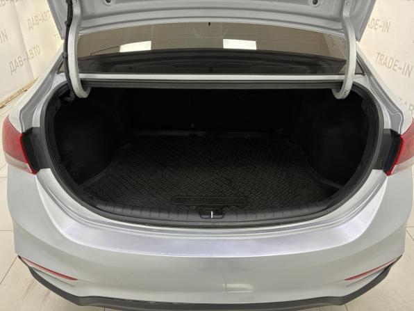Hyundai Solaris II с пробегом 2019 года, цена 1 050 000 рублей, 227000 км, седан, Автокод Объявления
