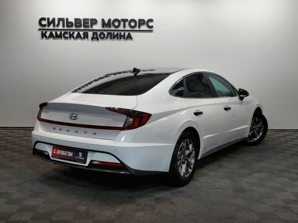 Hyundai Sonata VIII (DN8) с пробегом 2021 года, цена 2 400 000 рублей, 67346 км, седан, Автокод Объявления