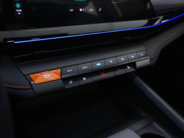 Changan UNI-V I с пробегом 2023 года, цена 2 399 444 рубля, 33188 км, лифтбек, Автокод Объявления