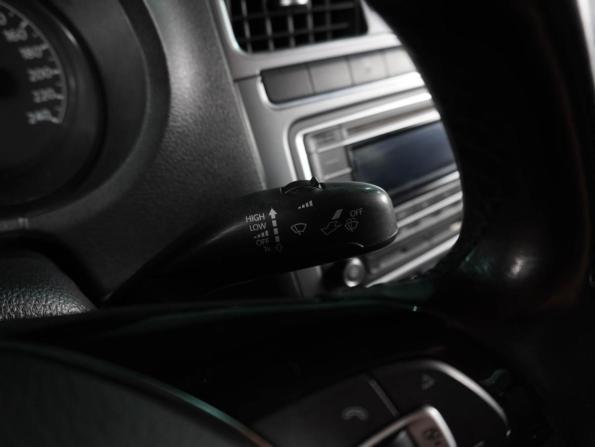 Volkswagen Polo V Рестайлинг с пробегом 2017 года, цена 1 149 000 рублей, 118336 км, седан, Автокод Объявления
