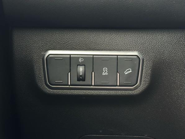 Haval M6 II с пробегом 2024 года, цена 1 779 000 рублей, 36441 км, внедорожник, Автокод Объявления