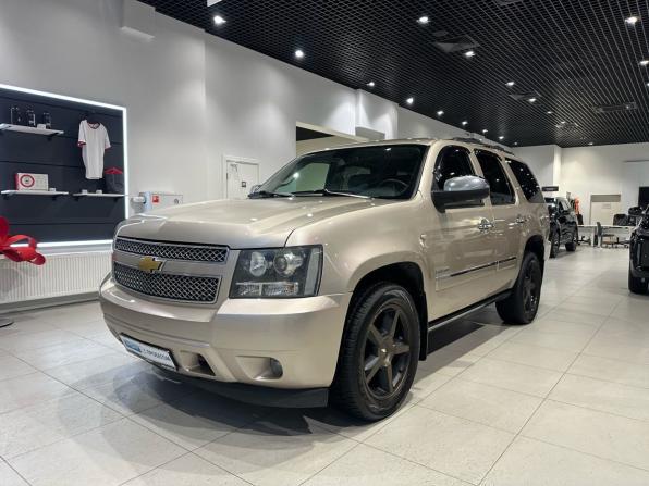 Chevrolet Tahoe III с пробегом 2012 года, цена 1 790 000 рублей, 198709 км, внедорожник, Автокод Объявления