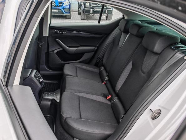 Skoda Octavia IV (A8) с пробегом 2021 года, цена 1 915 000 рублей, 85351 км, лифтбек, Автокод Объявления