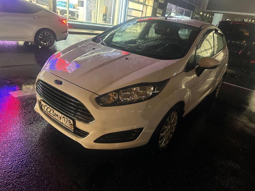 Ford Fiesta Mk6 Рестайлинг Санкт-Петербург  - изображение 1