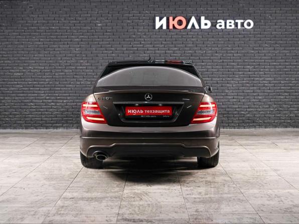 Mercedes-Benz C-Класс III (W204) Рестайлинг с пробегом 2013 года, цена 1 530 000 рублей, 243518 км, седан, Автокод Объявления