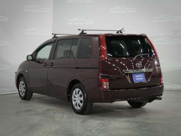 Toyota ISis I с пробегом 2004 года, цена 765 000 рублей, 129915 км, компактвэн, Автокод Объявления