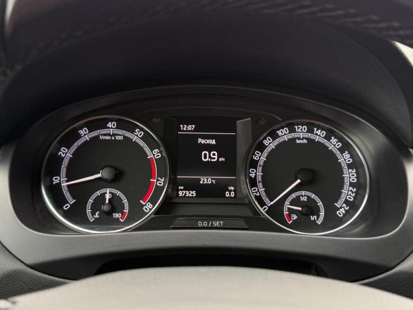 Skoda Rapid I Рестайлинг с пробегом 2019 года, цена 1 200 000 рублей, 97248 км, лифтбек, Автокод Объявления
