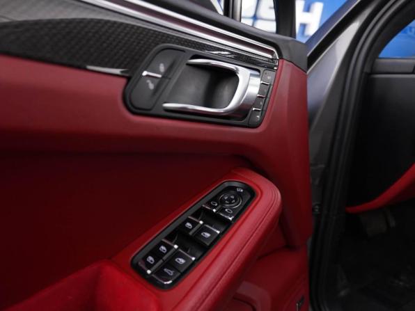 Porsche Macan I с пробегом 2014 года, цена 2 699 982 рубля, 135406 км, внедорожник, Автокод Объявления