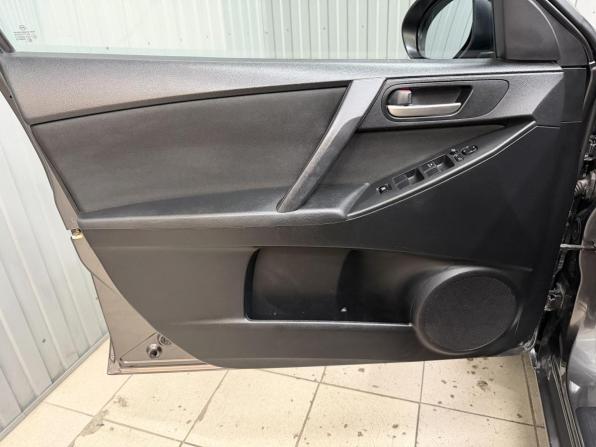 Mazda 3 II (BL) Рестайлинг с пробегом 2012 года, цена 990 000 рублей, 149346 км, седан, Автокод Объявления