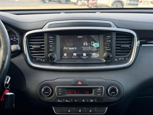 Kia Sorento III Prime Рестайлинг с пробегом 2018 года, цена 2 515 000 рублей, 127000 км, внедорожник, Автокод Объявления
